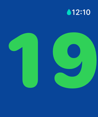 LapPacer showing 19 in green on a darker blue background on Apple Watch, in the final 10% of lengths